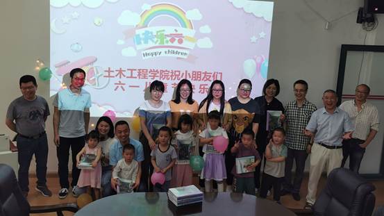 323EFDD80734CFCDA97AC6BE12B8C750