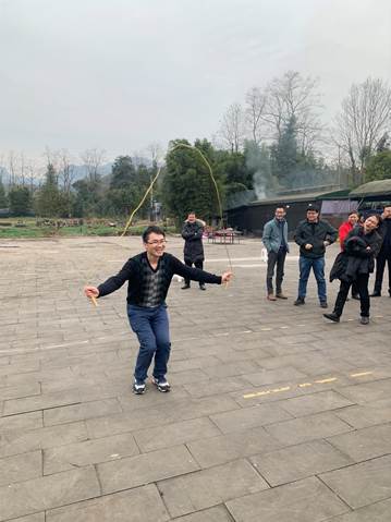 A59554F8FC04FFDDBFC34E411DAC25AF