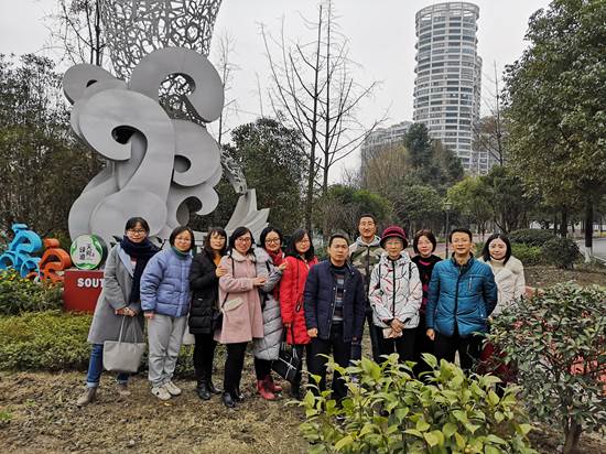 说明: 绿道踏青 迎新年