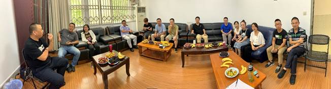 说明: D:\中心行政办公事务专用\新闻稿等\20190910教师节茶话会\1fde24f5f159918e.jpg